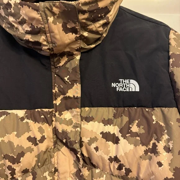THE NORTH FACE BALHAM DOWN PUFFER JACKET INSULATED CAMOU HOODIE - Picture 4 of 8